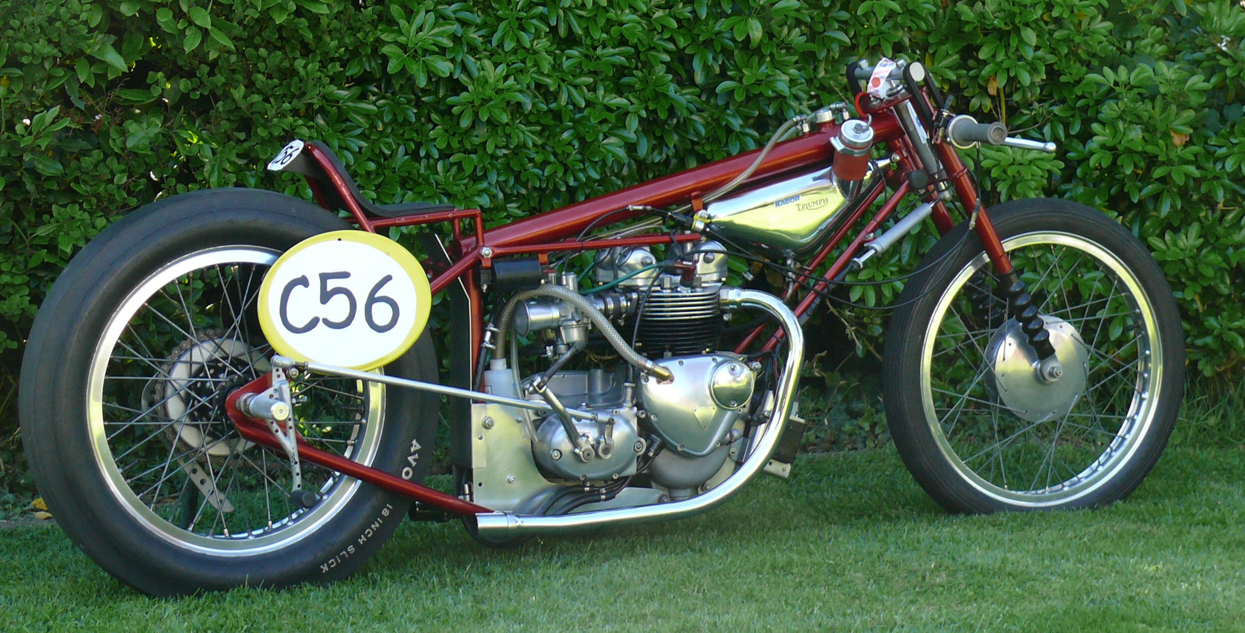 Red Triumph 500 in Hagon frame
