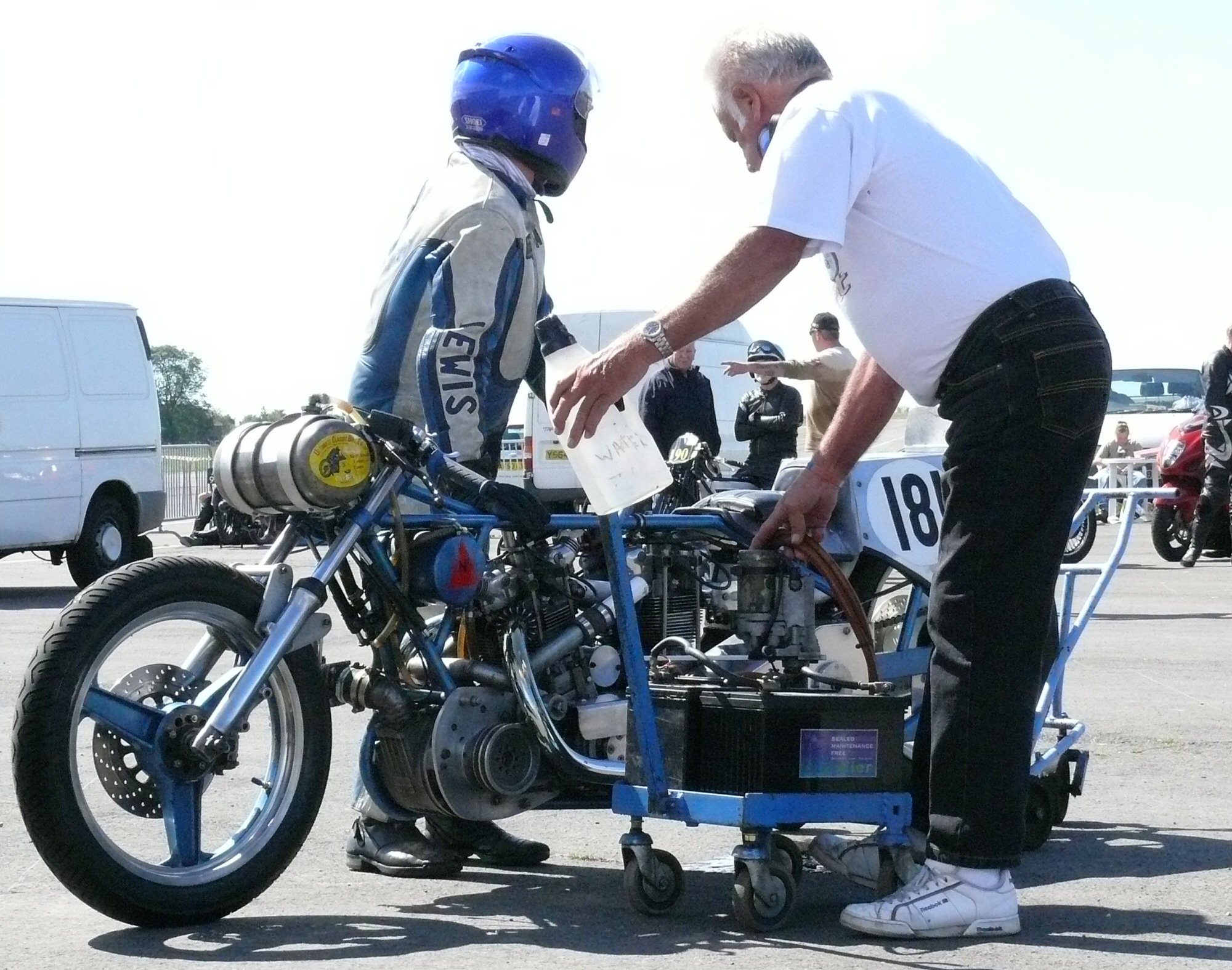 Ray &amp; Terry at VMCC Sprint, RAF Wroughton 21-08-2011
