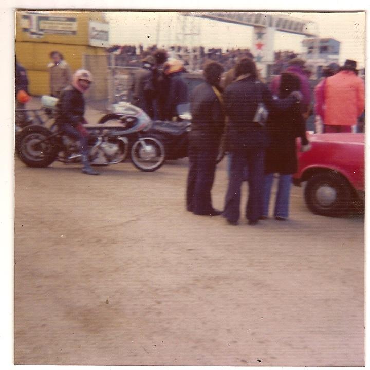 Santa Pod 1975 007.jpg