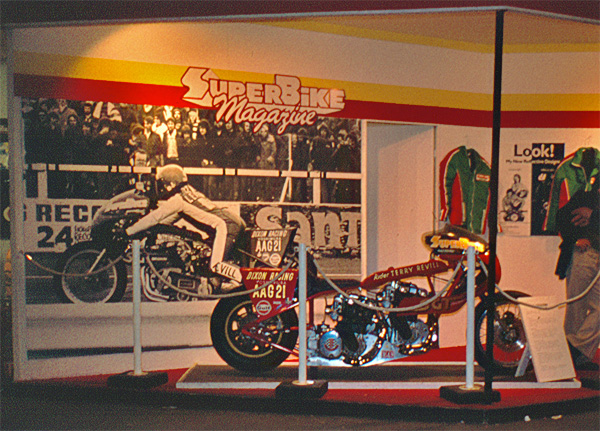 aag21show2.jpg